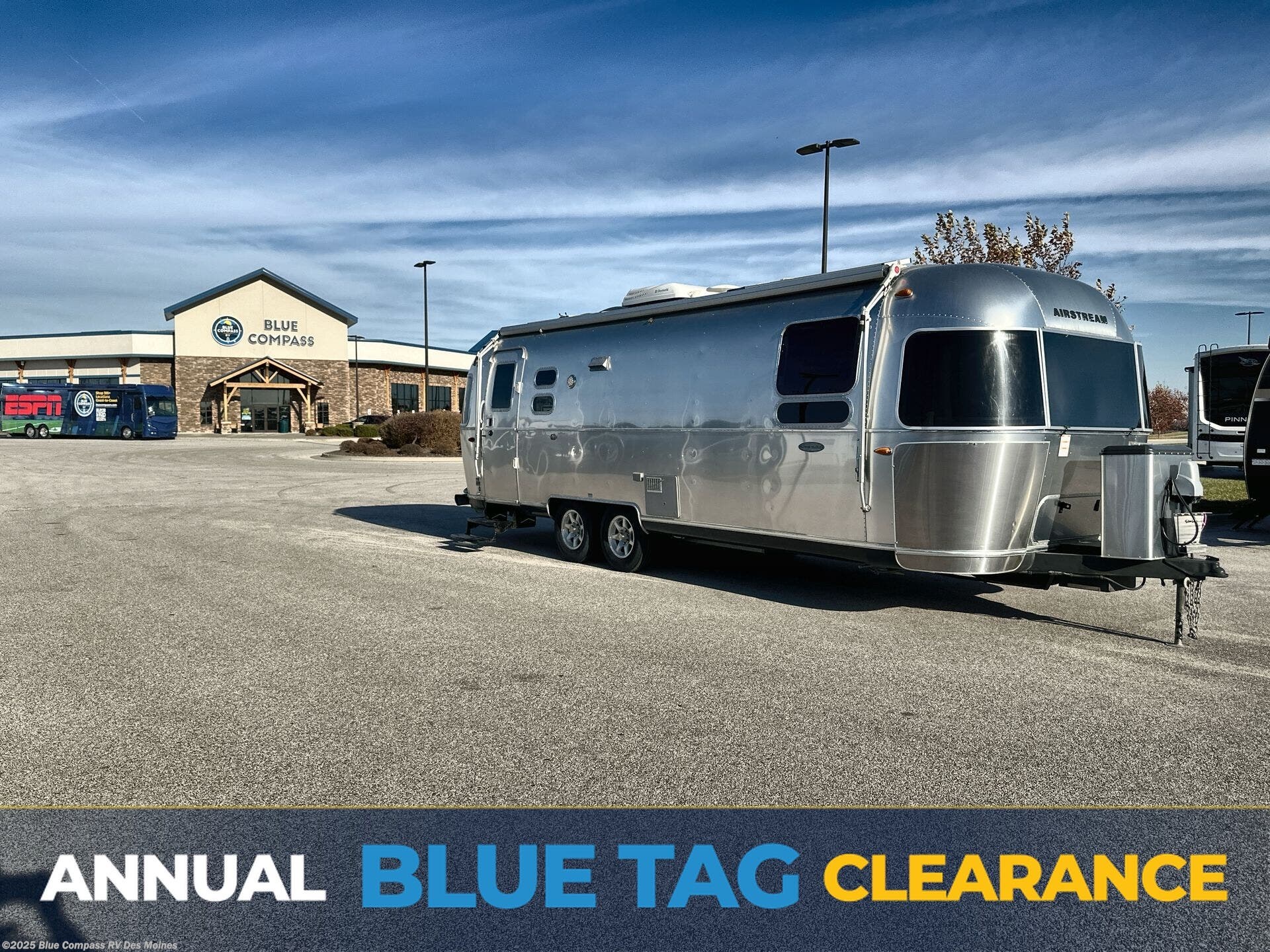 Email now about this 2016 Airstream Flying Cloud 27FB! Used 2016 Airstream Flying Cloud 27FB available in Altoona, Iowa