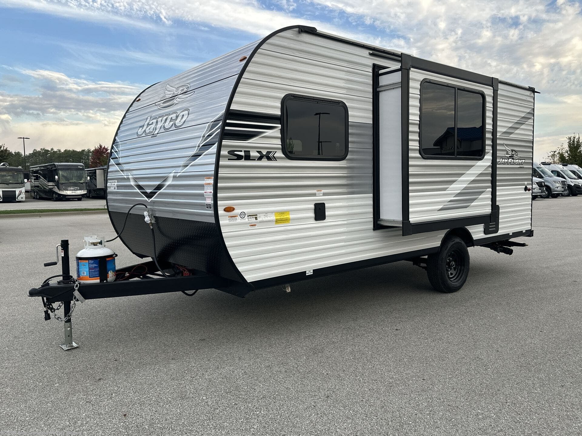 Contact us now about this 2026 Jayco Jay Flight SLX 160LK! 2026 Jay Flight SLX 160LK by Jayco from Blue Compass RV Des Moines in Altoona, Iowa