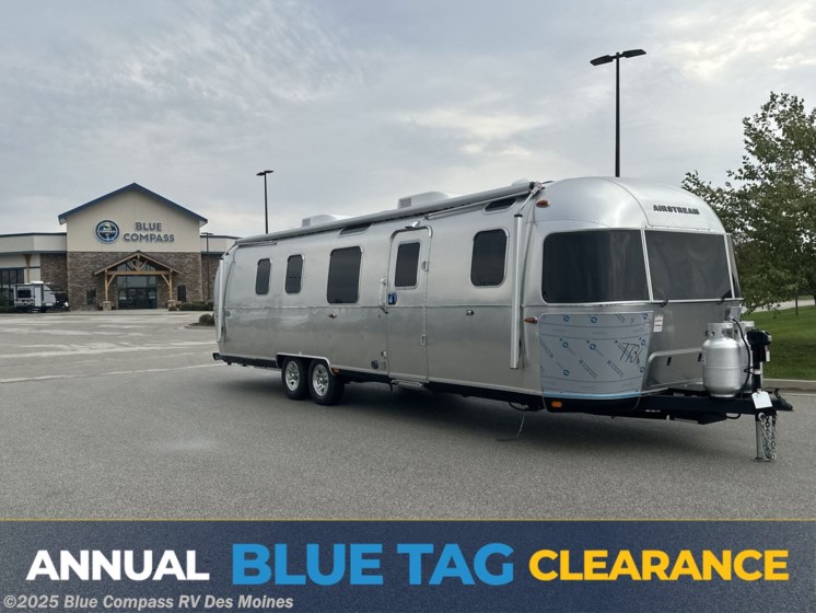 Email now about this 2026 Airstream Classic 33FB! New 2026 Airstream Classic 33FB available in Altoona, Iowa