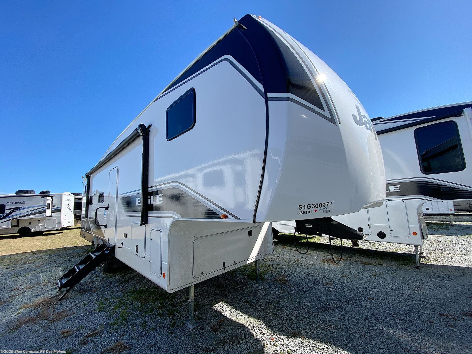 Email now about this 2026 Jayco Eagle SLE 28BHU! New 2026 Jayco Eagle SLE 28BHU available in Altoona, Iowa