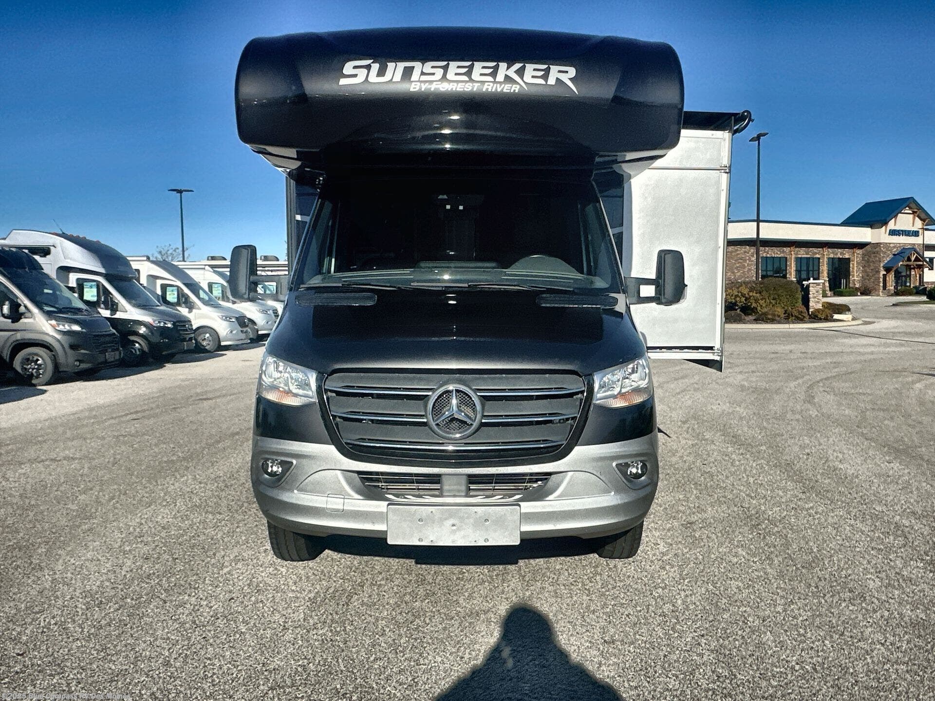 Contact us now about this 2021 Forest River Sunseeker MBS 2400T! 2021 Sunseeker MBS 2400T by Forest River from Blue Compass RV Des Moines in Altoona, Iowa
