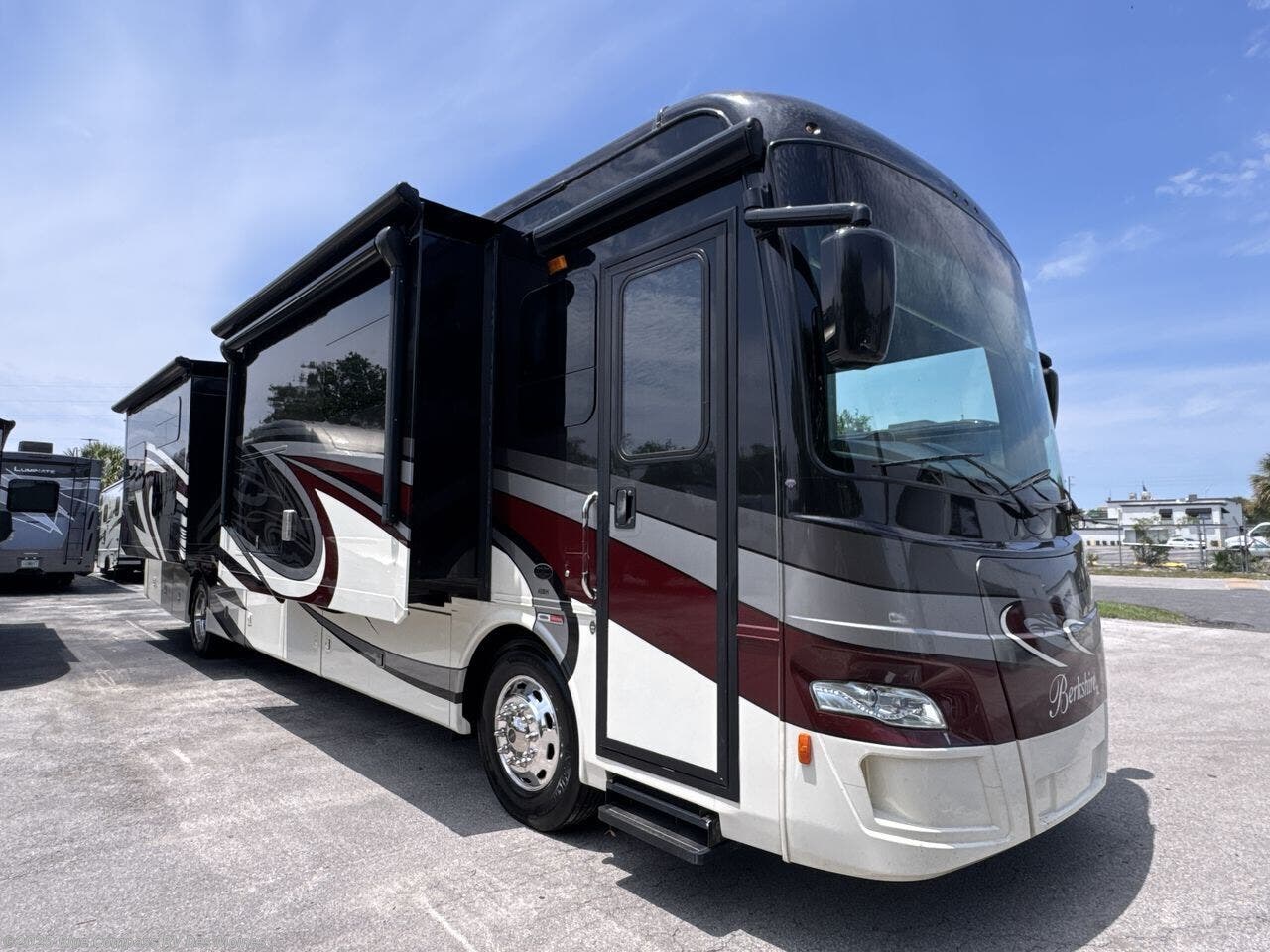 Contact us now about this 2016 Forest River Berkshire XL 40BH! 2016 Berkshire XL 40BH by Forest River from Blue Compass RV Des Moines in Altoona, Iowa