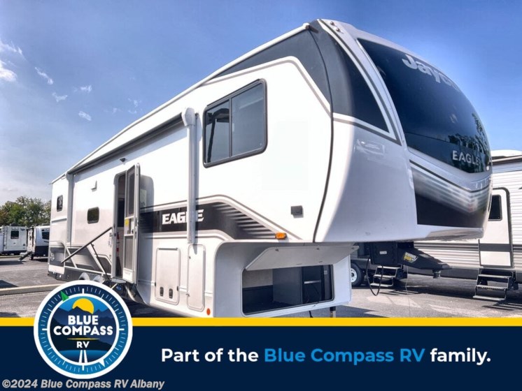 New 2024 Jayco Eagle 29.5BHOK available in Latham, New York