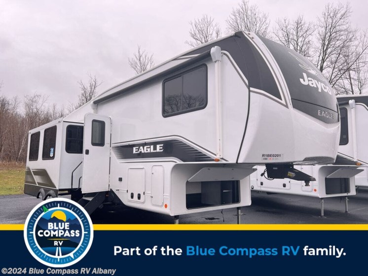 New 2024 Jayco Eagle HT 29RLC available in Latham, New York