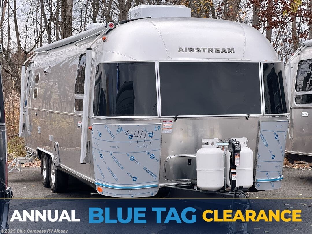 Email now about this 2025 Airstream International 27FB Queen! New 2025 Airstream International 27FB Queen available in Latham, New York