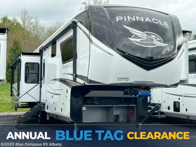 Email now about this 2025 Jayco Pinnacle 38KPTS! New 2025 Jayco Pinnacle 38KPTS available in Latham, New York