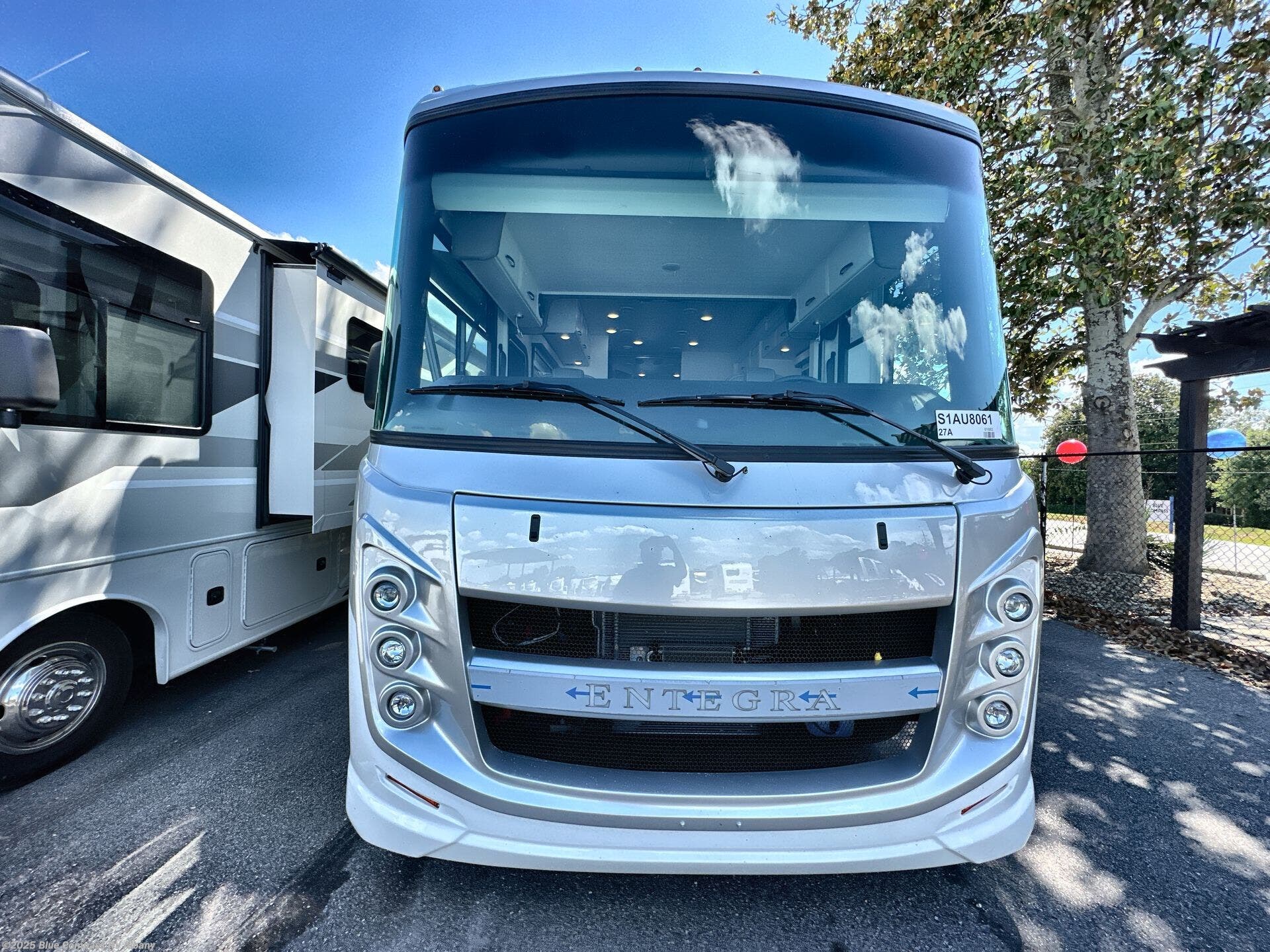 Contact us now about this 2025 Entegra Coach Vision 27A! 2025 Vision 27A by Entegra Coach from Blue Compass RV Albany in Latham, New York