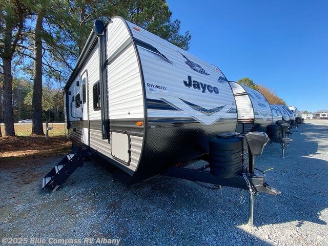 Email now about this 2025 Jayco Jay Flight SLX 261BHS! New 2025 Jayco Jay Flight SLX 261BHS available in Latham, New York
