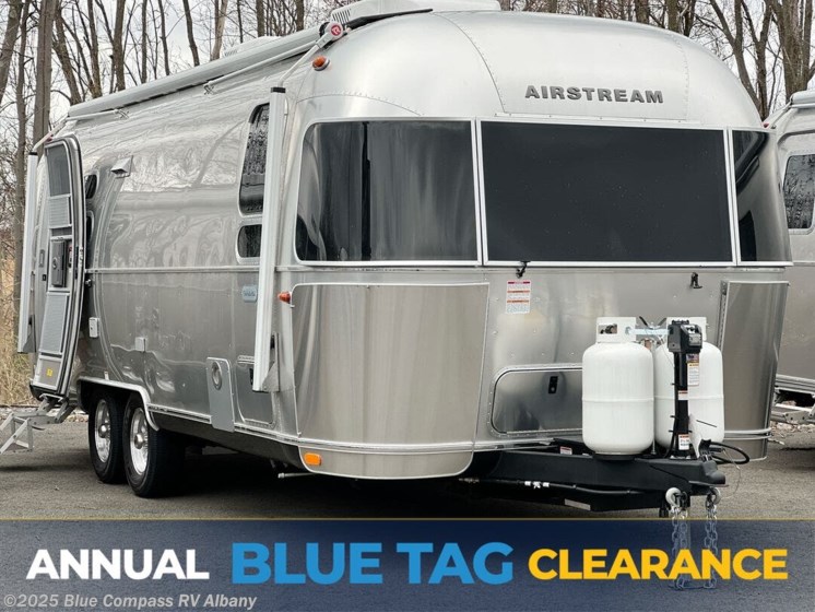 Email now about this 2025 Airstream Globetrotter 25FB Twin! New 2025 Airstream Globetrotter 25FB Twin available in Latham, New York