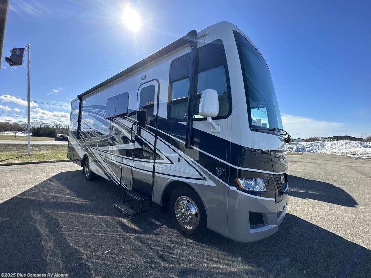 Email now about this 2025 Newmar Bay Star Sport 2813! New 2025 Newmar Bay Star Sport 2813 available in Latham, New York