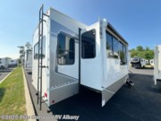 New 2026 Alliance RV Avenue 39MBR available in Latham, New York