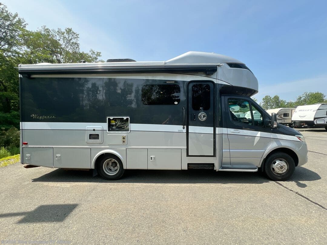 Used 2020 Tiffin Wayfarer 25 RW available in Latham, New York