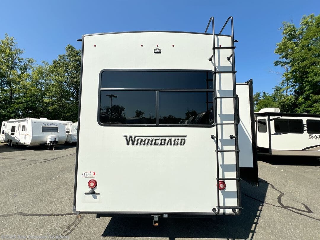 Contact us now about this 2021 Winnebago Voyage 3134RL! 2021 Voyage 3134RL by Winnebago from Blue Compass RV Albany in Latham, New York