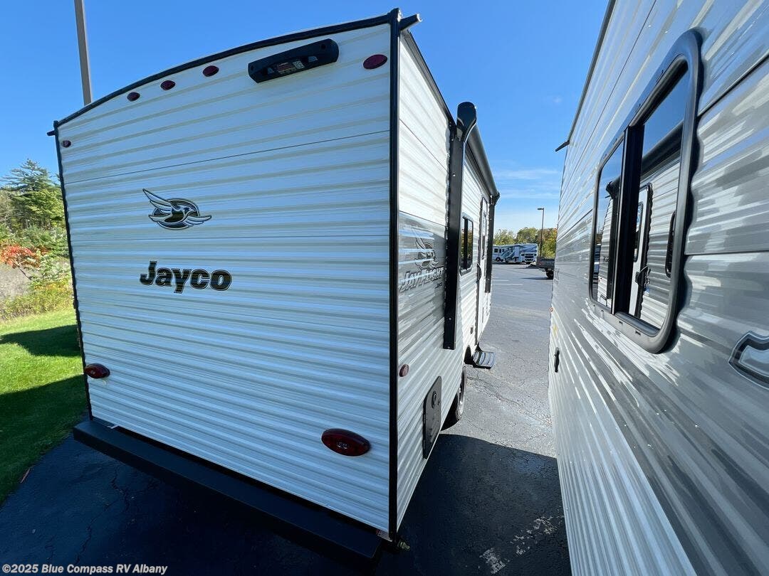 New 2026 Jayco Jay Flight SLX 170FQ available in Latham, New York