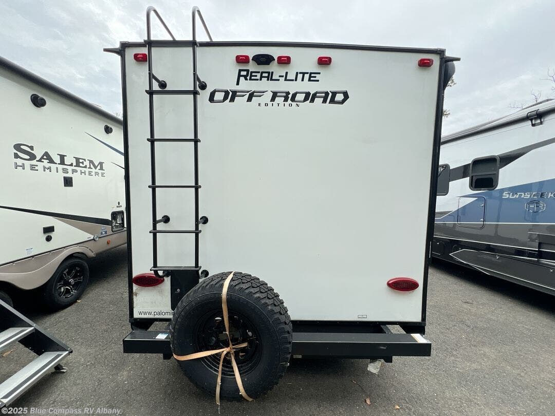 Contact us now about this 2021 Palomino Real-Lite Mini RL186! 2021 Real-Lite Mini RL186 by Palomino from Blue Compass RV Albany in Latham, New York