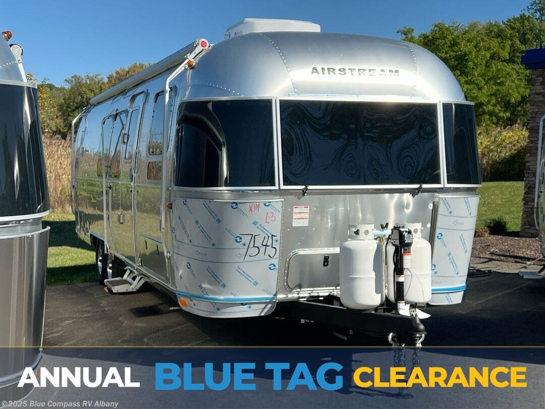Email now about this 2026 Airstream Flying Cloud 30FB Bunk Twin! New 2026 Airstream Flying Cloud 30FB Bunk Twin available in Latham, New York