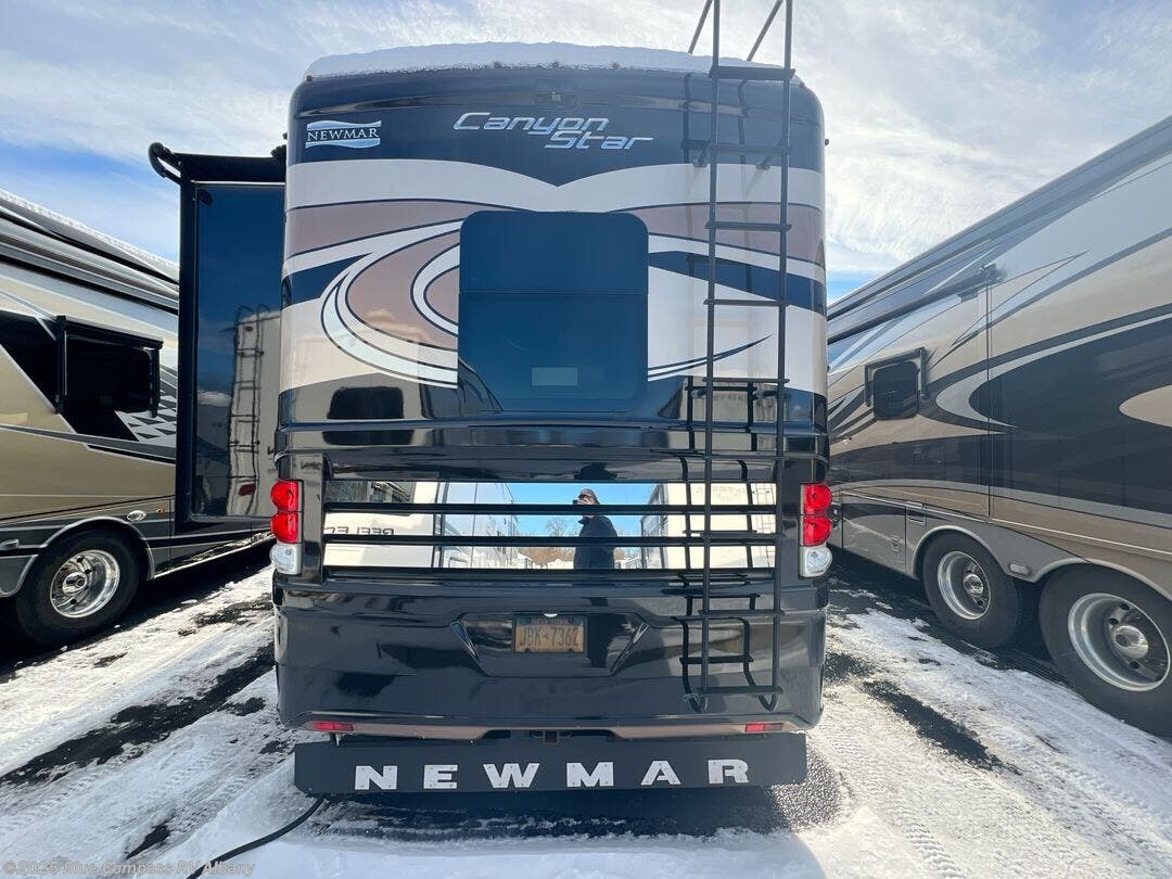 Contact us now about this 2017 Newmar Canyon Star 3914! 2017 Canyon Star 3914 by Newmar from Blue Compass RV Albany in Latham, New York