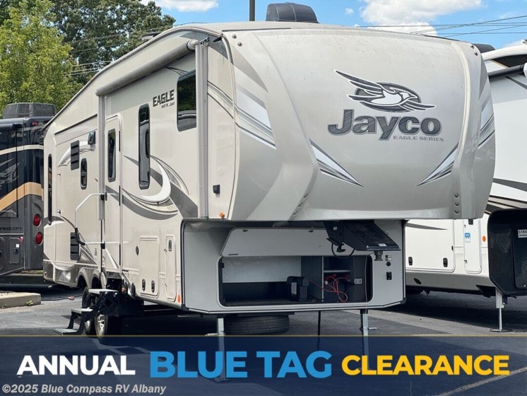 Email now about this 2019 Jayco Eagle HTX 28RSX! Used 2019 Jayco Eagle HTX 28RSX available in Latham, New York