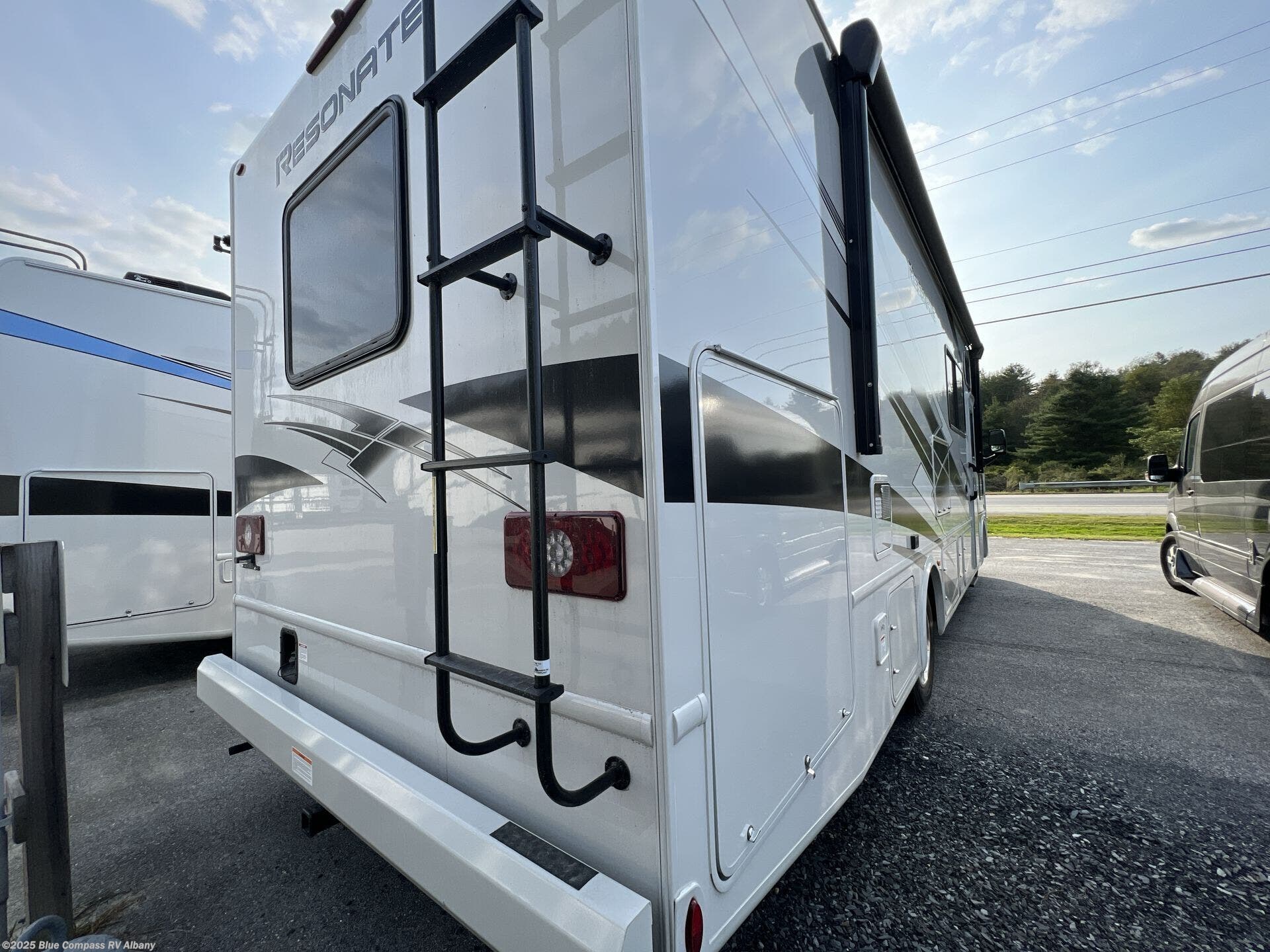 Email now about this 2023 Thor Motor Coach Resonate 29D! Used 2023 Thor Motor Coach Resonate 29D available in Latham, New York