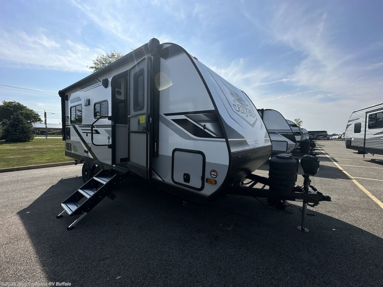 Contact us now about this 2025 Jayco Jay Feather 19MRK! 2025 Jay Feather 19MRK by Jayco from Blue Compass RV Buffalo in West Seneca, New York