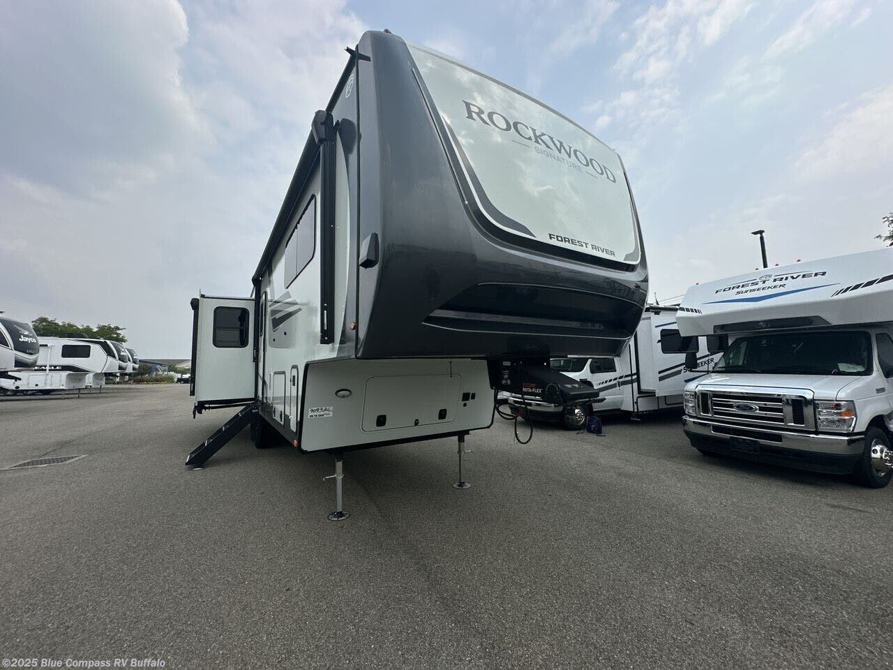 New 2026 Forest River Rockwood Signature R361RLS available in West Seneca, New York
