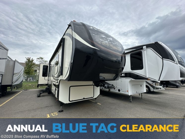 Email now about this 2015 Keystone Alpine 3535RE! Used 2015 Keystone Alpine 3535RE available in West Seneca, New York