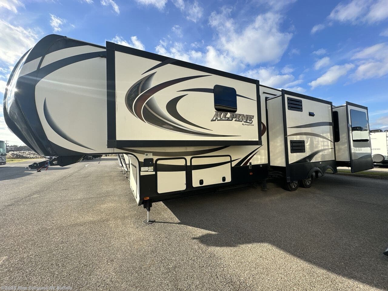 Used 2015 Keystone Alpine 3535RE available in West Seneca, New York