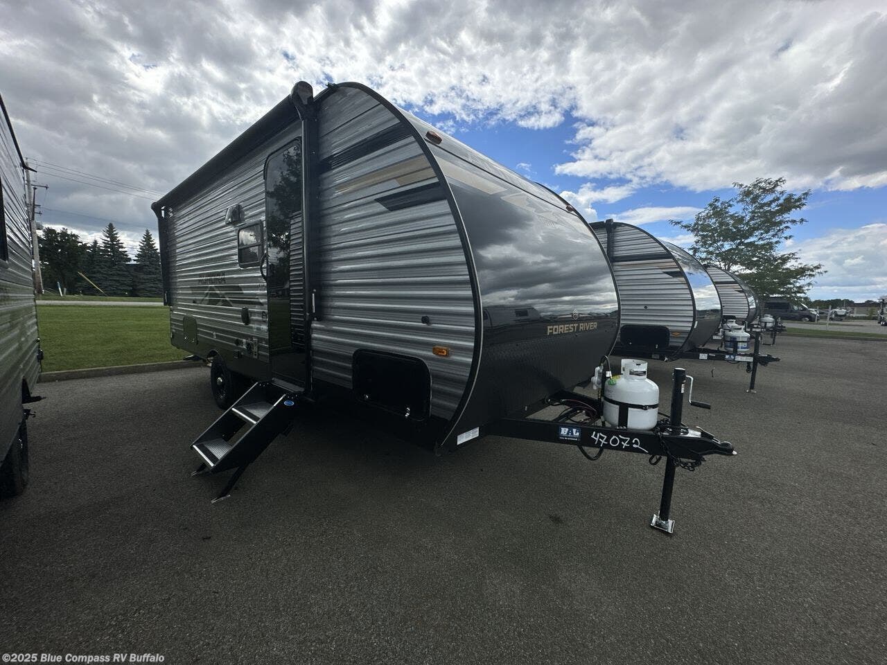 Contact us now about this 2026 Forest River Aurora Light 18BHS! 2026 Aurora Light 18BHS by Forest River from Blue Compass RV Buffalo in West Seneca, New York