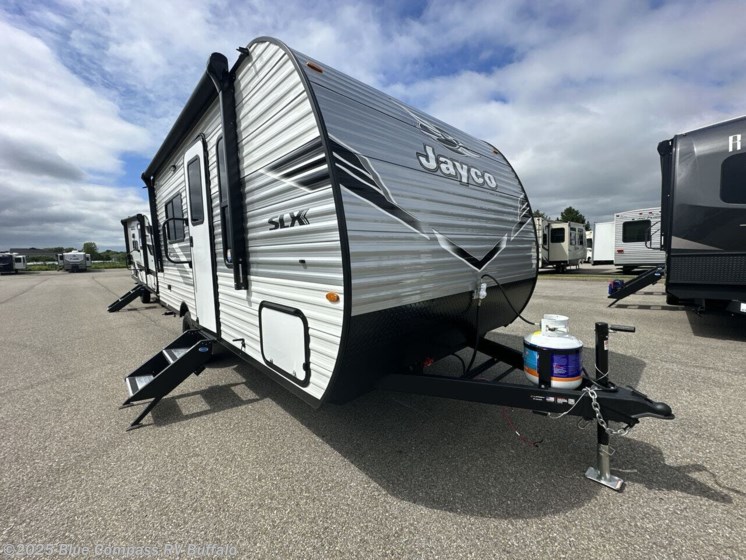 Email now about this 2026 Jayco Jay Flight SLX 175FQ! New 2026 Jayco Jay Flight SLX 175FQ available in West Seneca, New York