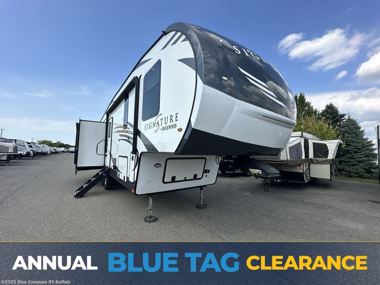 Email now about this 2021 Forest River Rockwood Signature Ultra Lite 8299SB! Used 2021 Forest River Rockwood Signature Ultra Lite 8299SB available in West Seneca, New York