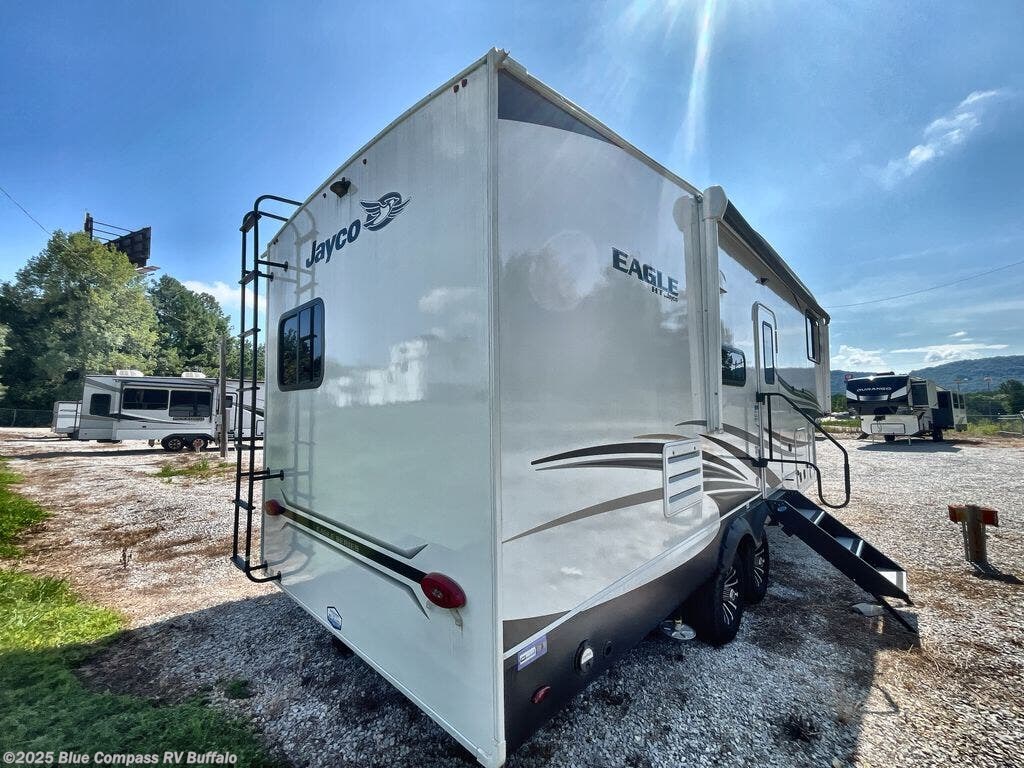 Contact us now about this 2023 Jayco Eagle HT 24RE! 2023 Eagle HT 24RE by Jayco from Blue Compass RV Buffalo in West Seneca, New York