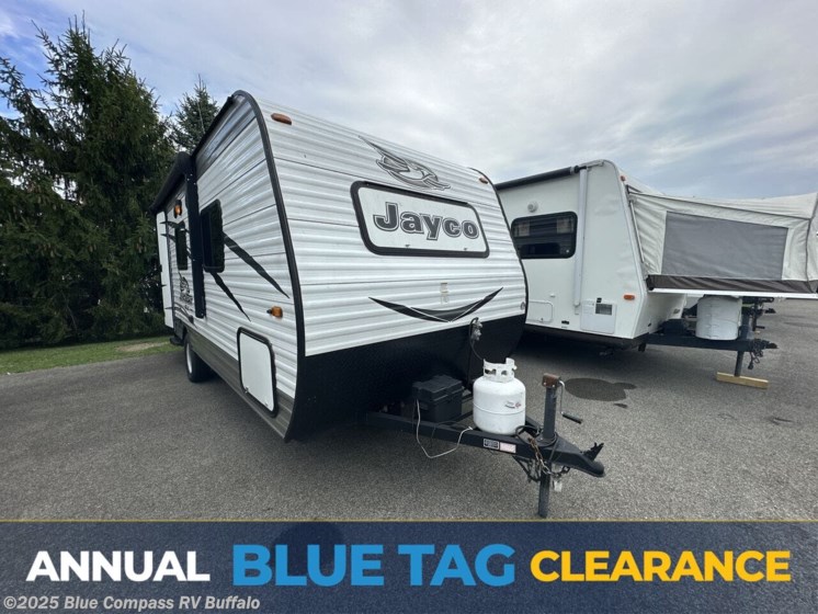 Email now about this 2017 Jayco Jay Flight SLX 195RB! Used 2017 Jayco Jay Flight SLX 195RB available in West Seneca, New York