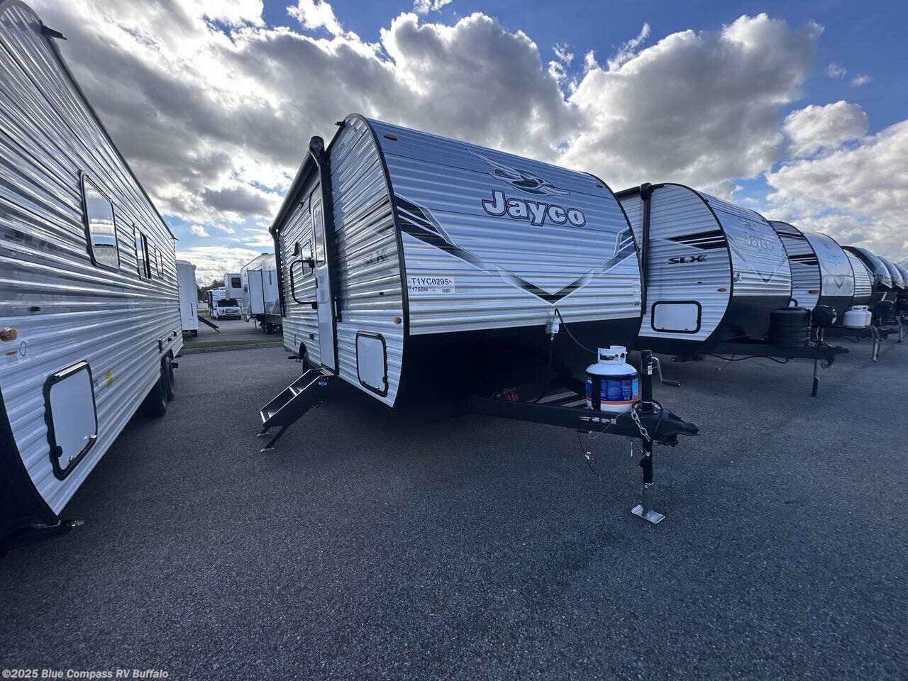 New 2026 Jayco Jay Flight SLX 175BH available in West Seneca, New York