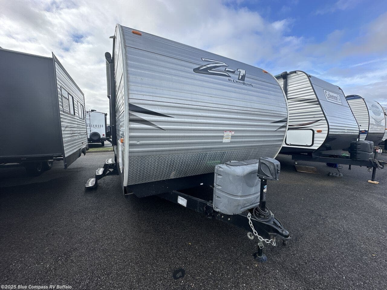 Used 2016 Keystone Zinger 272BH available in West Seneca, New York
