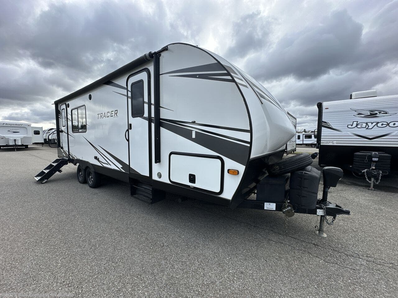 Contact us now about this 2020 Prime Time Tracer 24RKS! 2020 Tracer 24RKS by Prime Time from Blue Compass RV Buffalo in West Seneca, New York