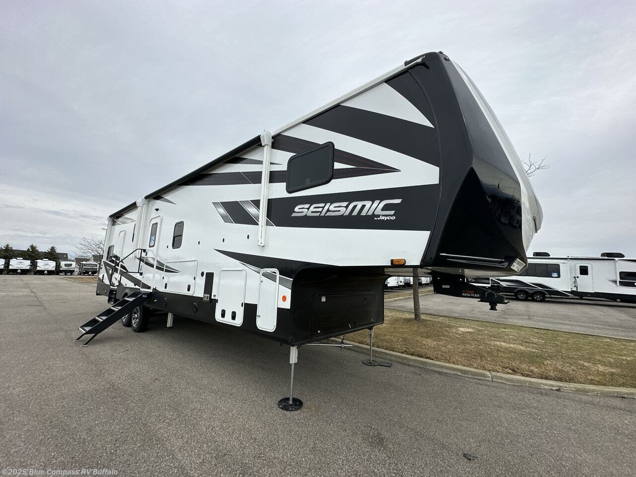 Email now about this 2025 Jayco Seismic 359! New 2025 Jayco Seismic 359 available in West Seneca, New York