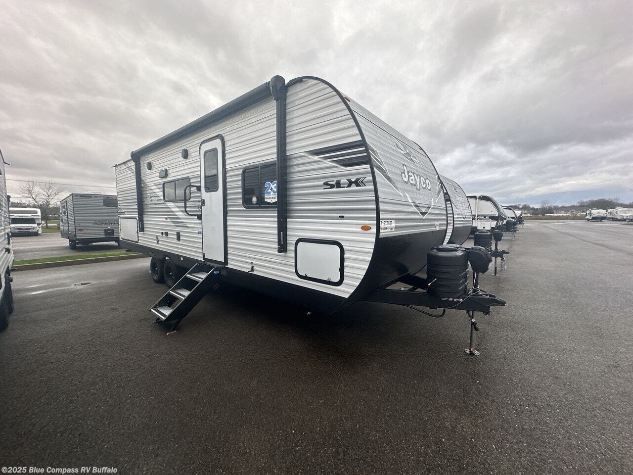 New 2026 Jayco Jay Flight SLX 261BHS available in West Seneca, New York