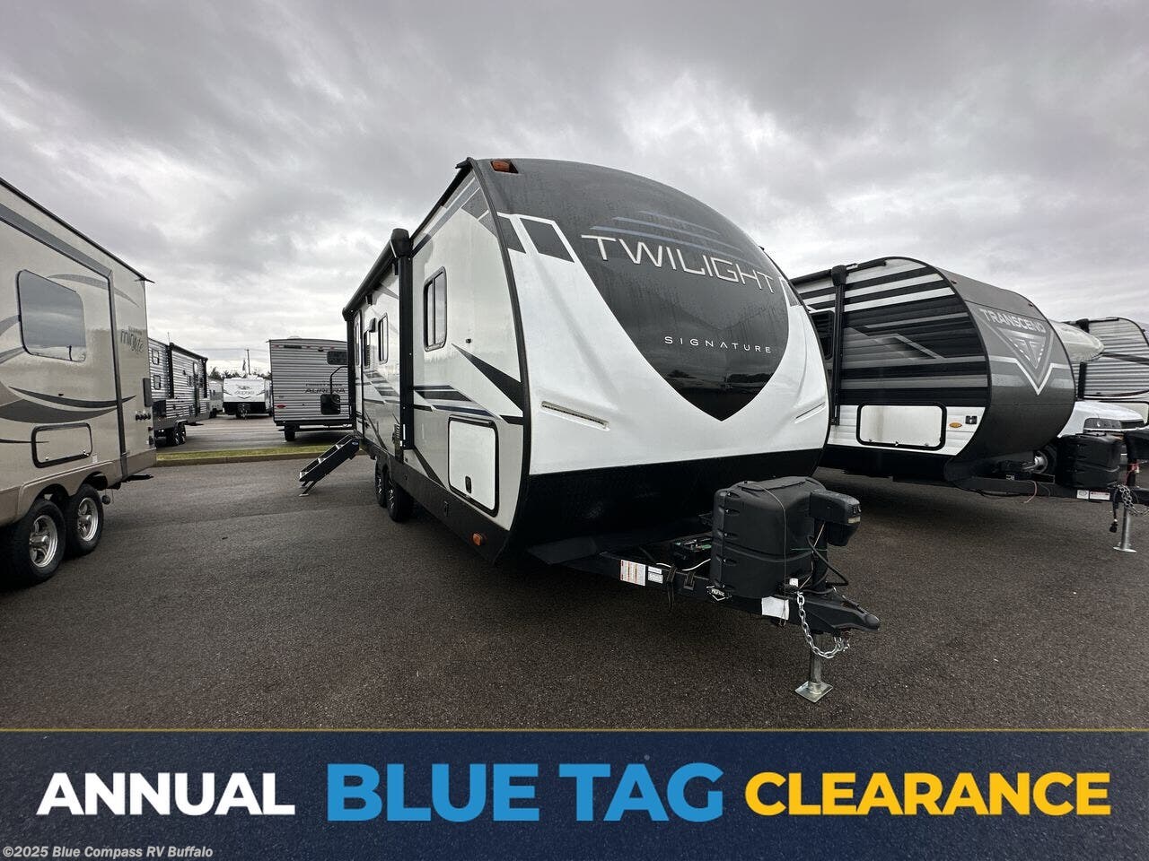 Email now about this 2022 Cruiser RV Twilight Signature TWS 2100! Used 2022 Cruiser RV Twilight Signature TWS 2100 available in West Seneca, New York