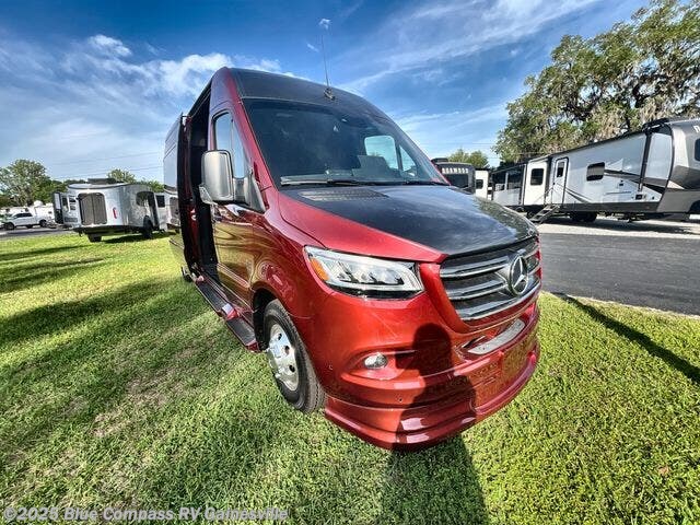 Email now about this 2024 OGV Luxury Coach V-Cruise 10OB! New 2024 OGV Luxury Coach V-Cruise 10OB available in Alachua, Florida