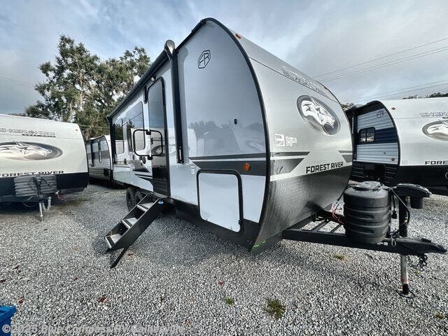 Contact us now about this 2026 Forest River Cherokee Grey Wolf Black Label 18RRBL! 2026 Cherokee Grey Wolf Black Label 18RRBL by Forest River from Blue Compass RV Gainesville in Alachua, Florida