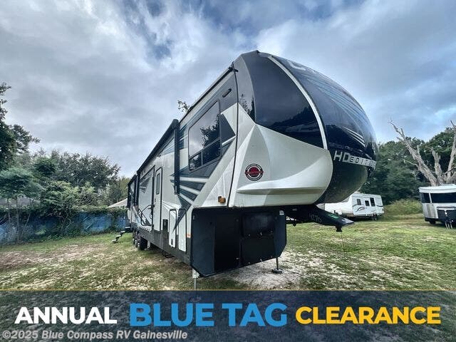 Email now about this 2021 Heartland Cyclone 4270! Used 2021 Heartland Cyclone 4270 available in Alachua, Florida