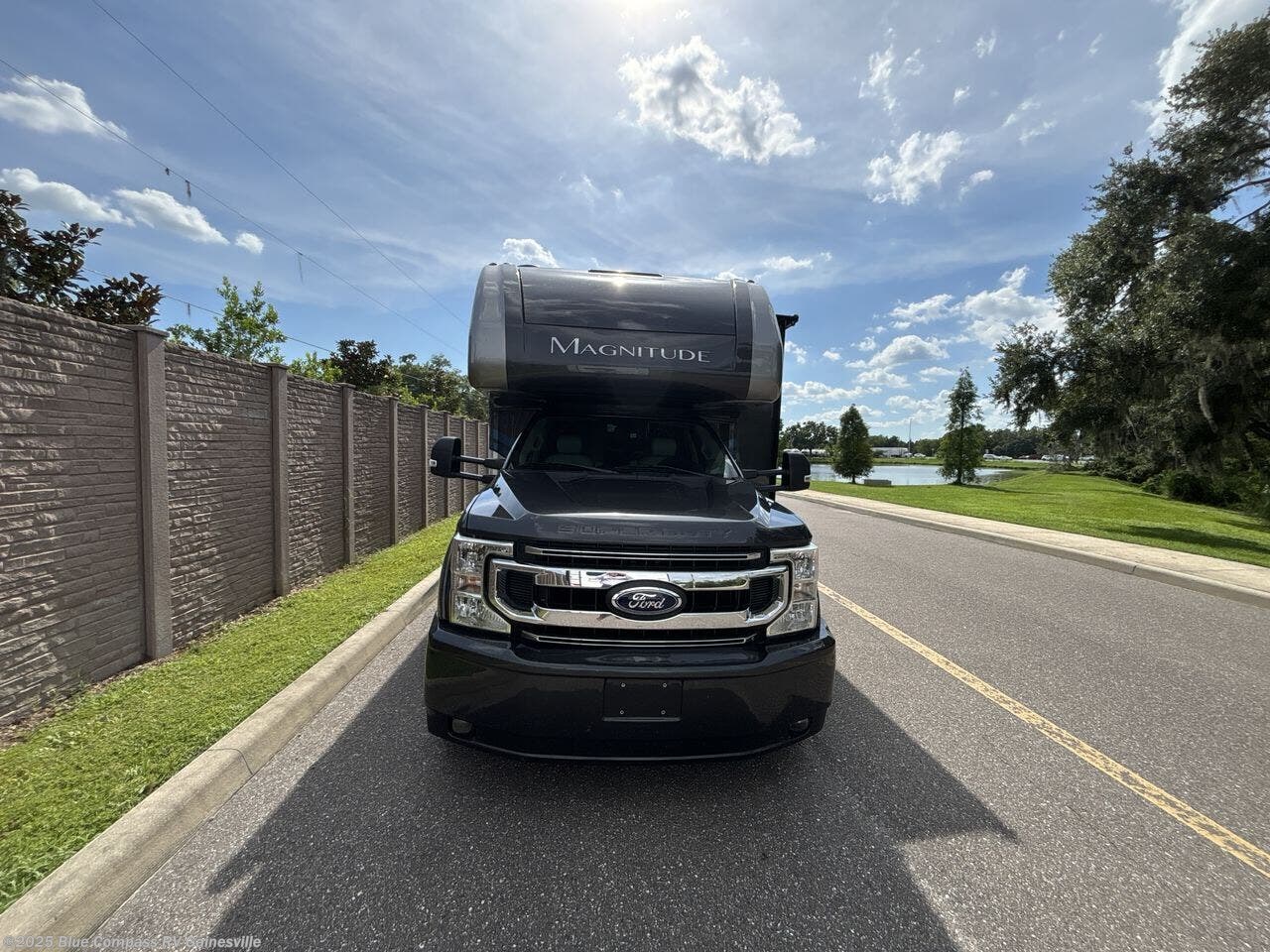 Email now about this 2021 Thor Motor Coach Magnitude Sv34! Used 2021 Thor Motor Coach Magnitude Sv34 available in Alachua, Florida