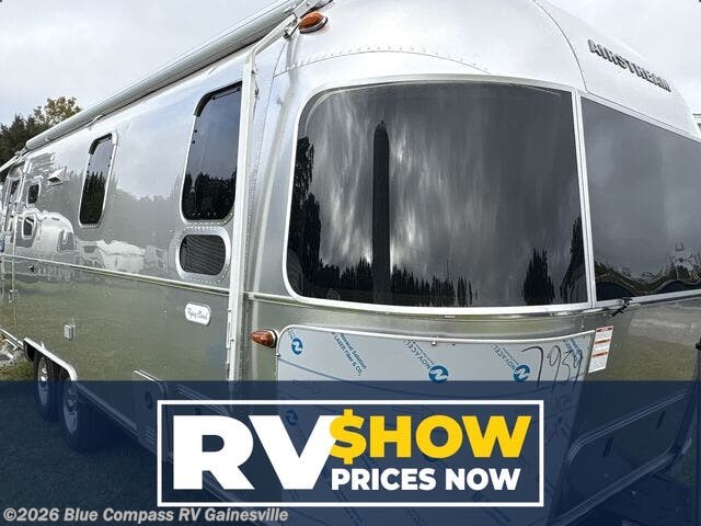 Email now about this 2026 Airstream Flying Cloud 25FB Twin! New 2026 Airstream Flying Cloud 25FB Twin available in Alachua, Florida