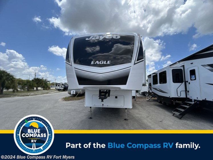 New 2024 Jayco Eagle 28.5RSTS available in Fort Myers, Florida