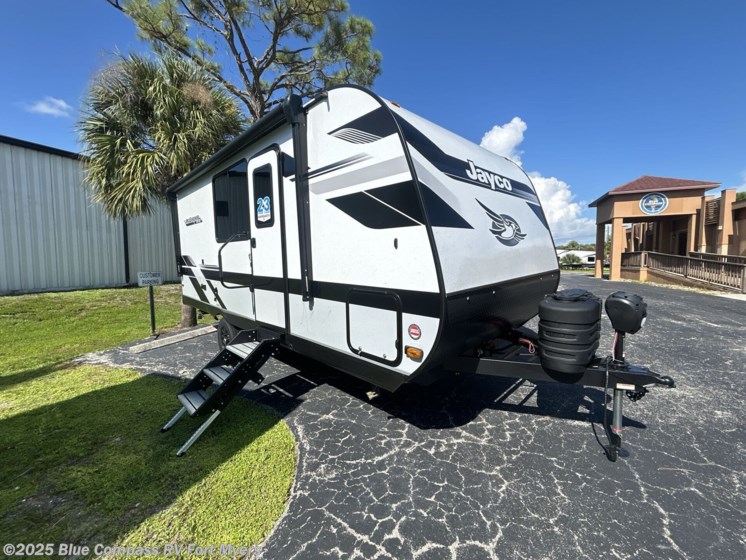 Email now about this 2025 Jayco Jay Feather Air 18MBH! New 2025 Jayco Jay Feather Air 18MBH available in Fort Myers, Florida