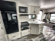 New 2025 Jayco Jay Flight SLX 262RLS available in Fort Myers, Florida
