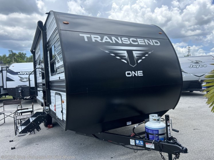 Email now about this 2025 Grand Design Transcend One 151BH! New 2025 Grand Design Transcend One 151BH available in Fort Myers, Florida