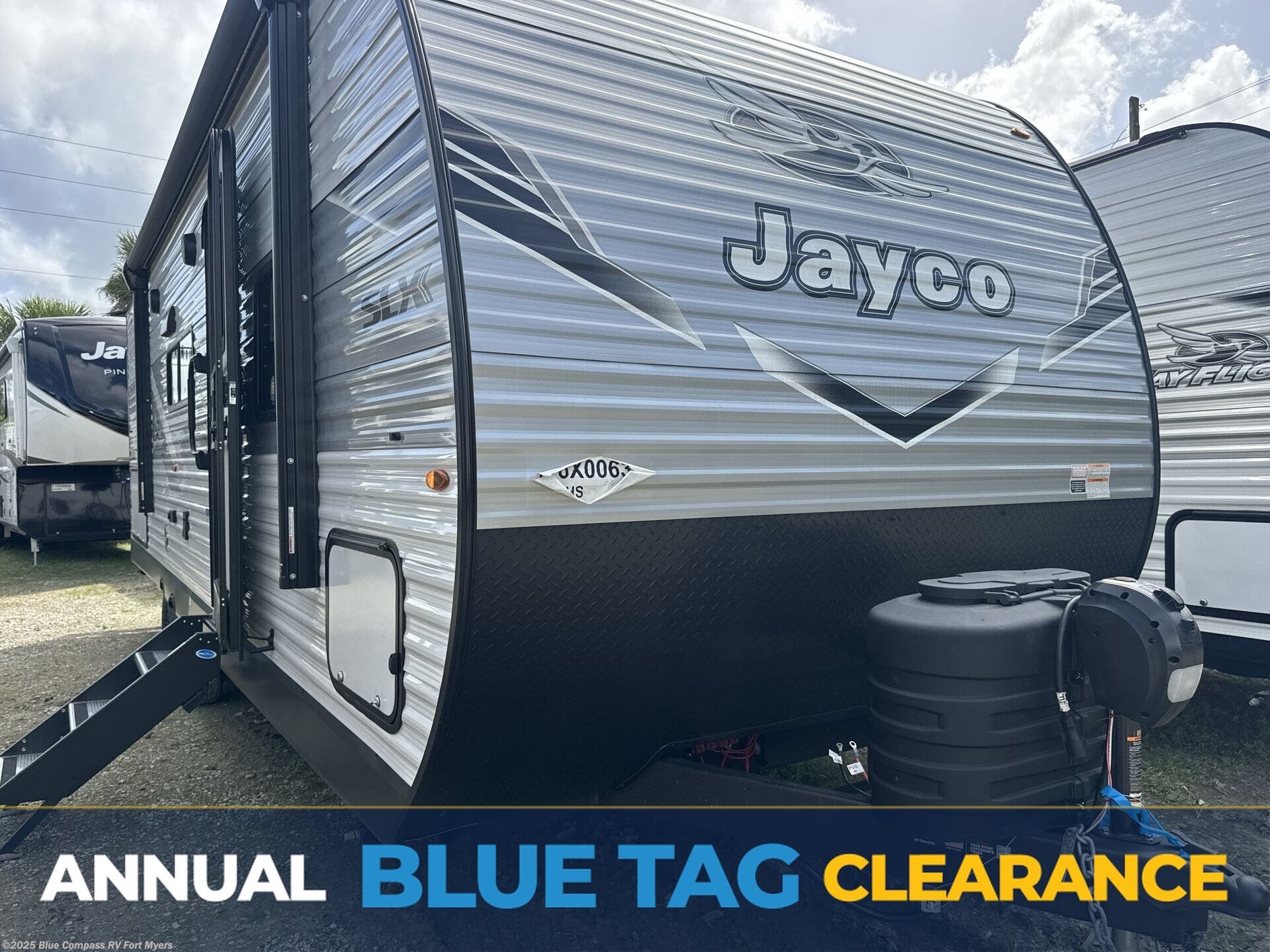 Email now about this 2025 Jayco Jay Flight SLX 261BHS! New 2025 Jayco Jay Flight SLX 261BHS available in Fort Myers, Florida