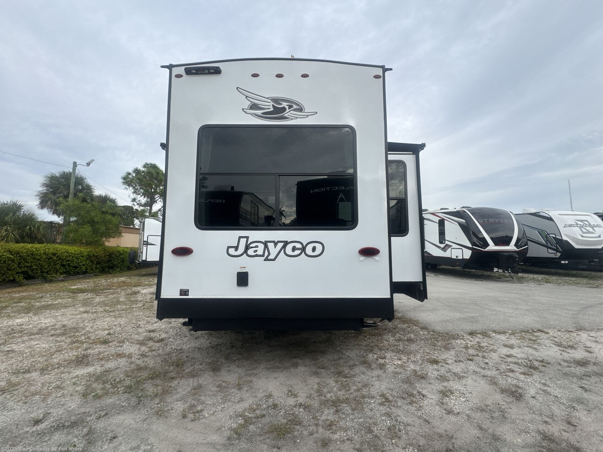 New 2025 Jayco Jay Flight Bungalow 40DLFT available in Fort Myers, Florida