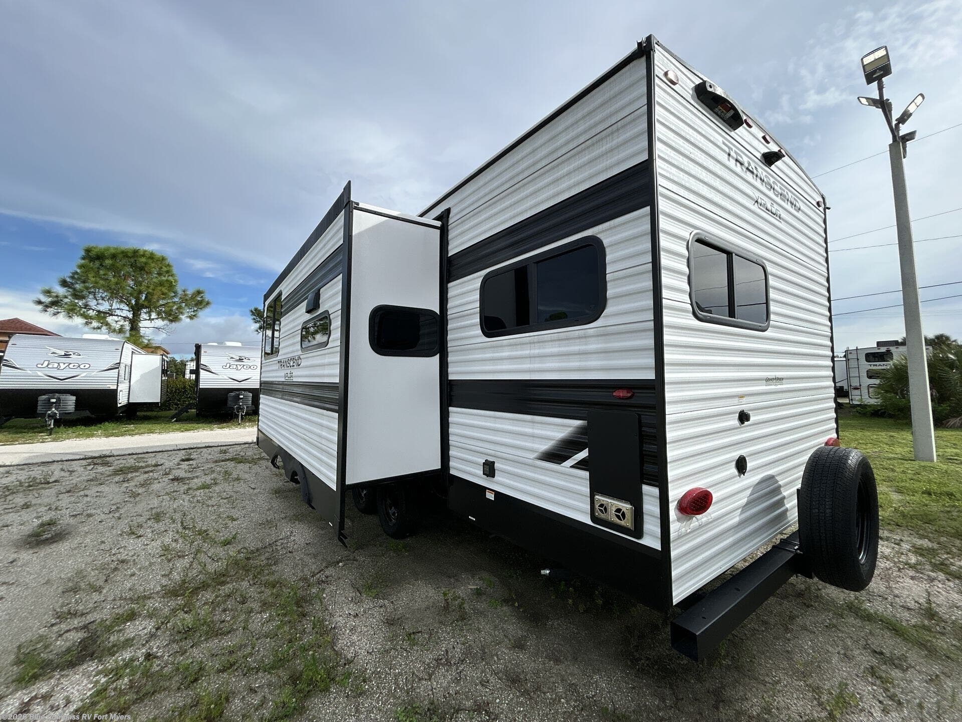 Email now about this 2026 Grand Design Transcend Xplor 25MLX! New 2026 Grand Design Transcend Xplor 25MLX available in Fort Myers, Florida